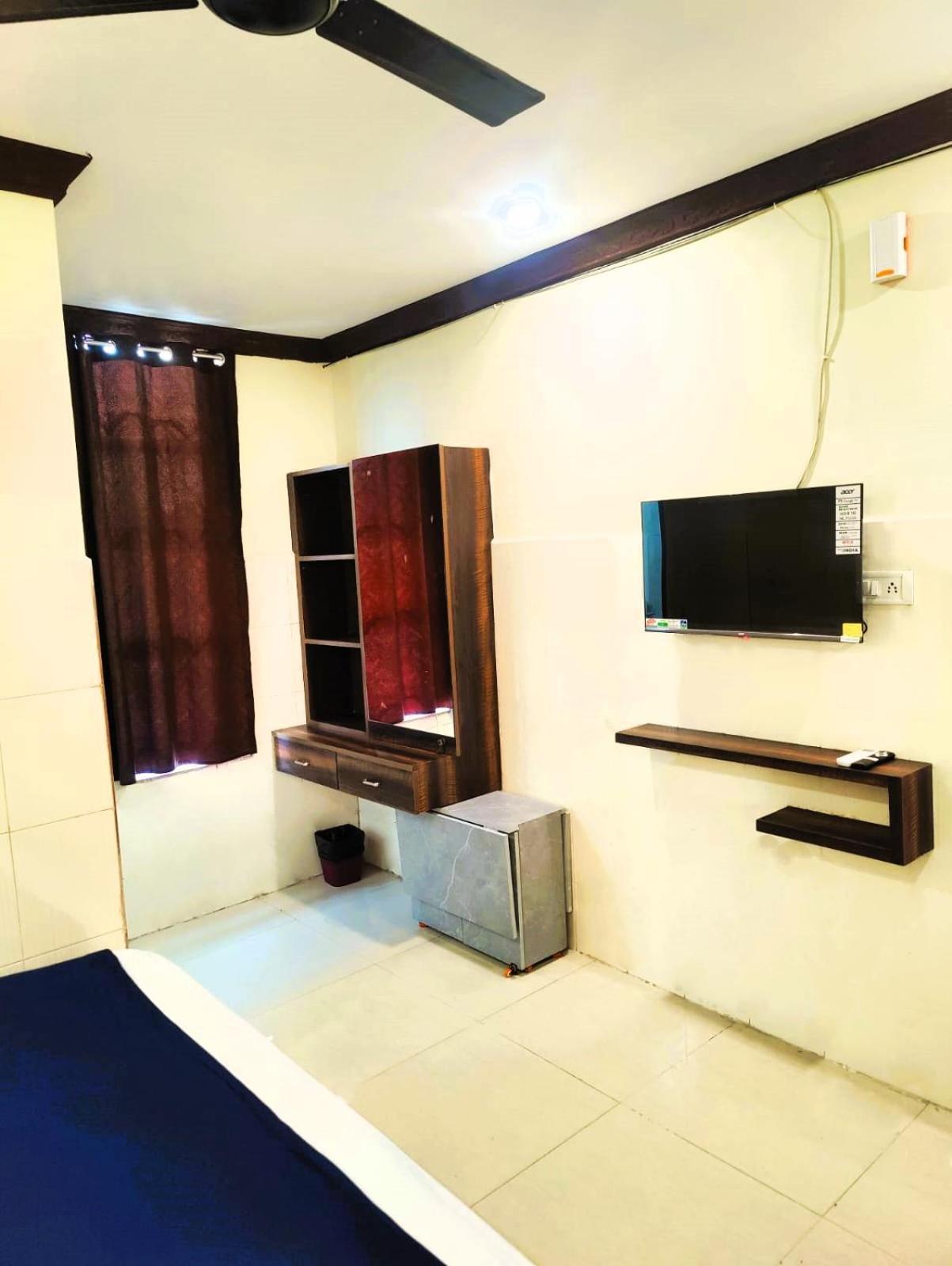 The Livin Residency Otel Visakhapatnam Dış mekan fotoğraf